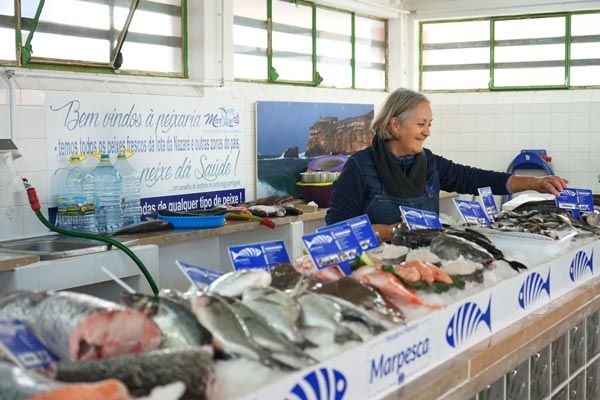 Alfeizerao fish market