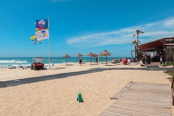 Foz do Arelho beach