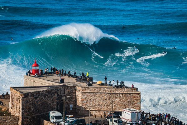 Giant waves in Nazare - Praia do Norte